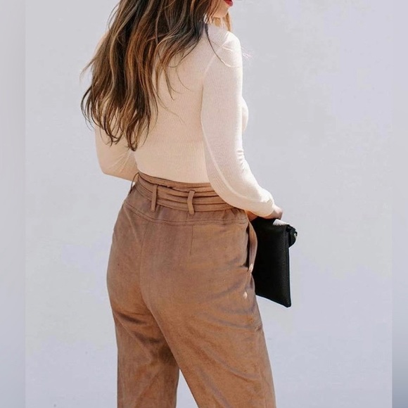 Tan Long Sleeve Bodysuit New with Tags - Picture 3 of 3